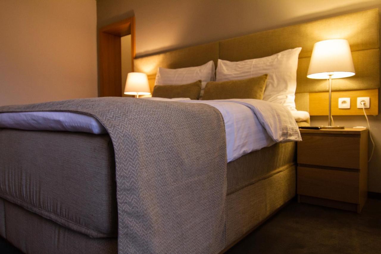 Hotel Marathon Senec Εξωτερικό φωτογραφία