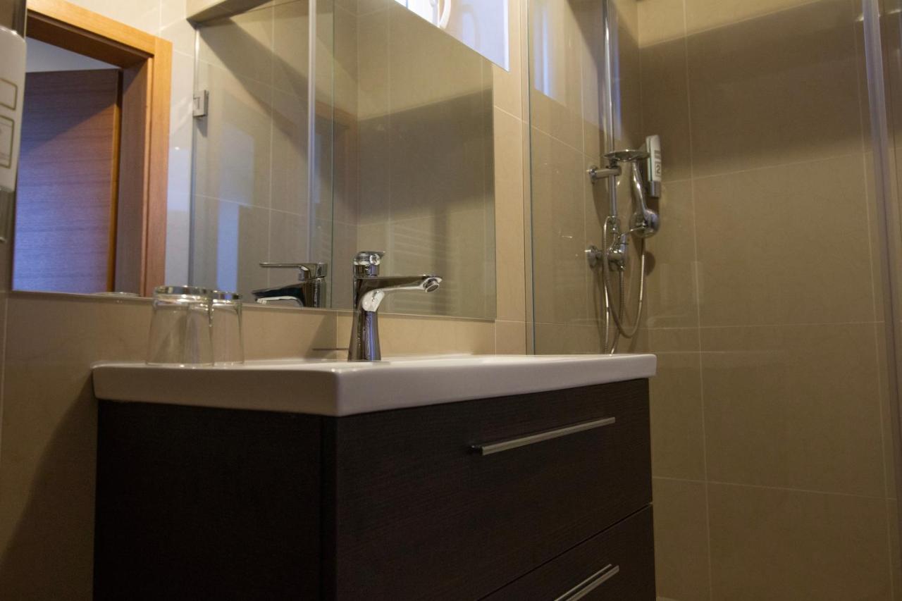 Hotel Marathon Senec Εξωτερικό φωτογραφία